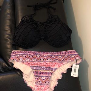 Height neck bikini